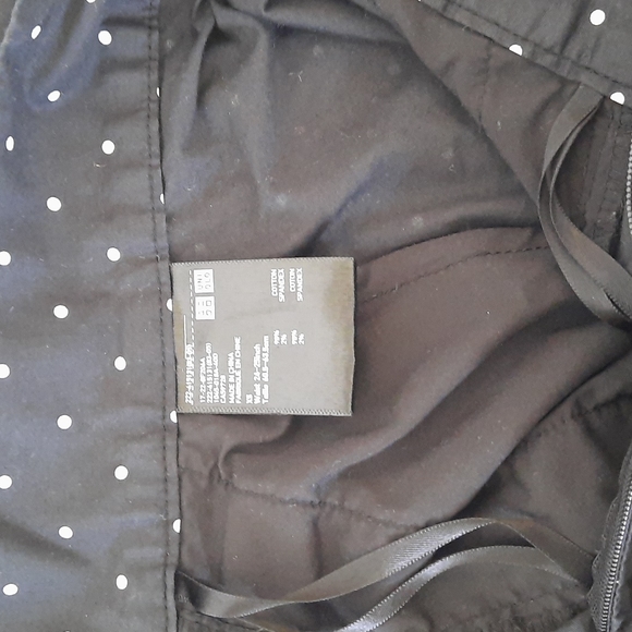 UNIQLO Polka Dot Circle Skirt - Picture 3 of 6